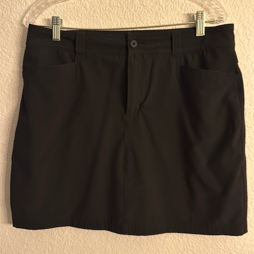 Eddie Bauer black skort